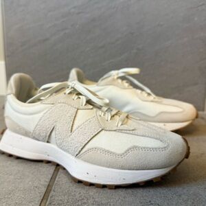 New Balance Off-white  Sneakers